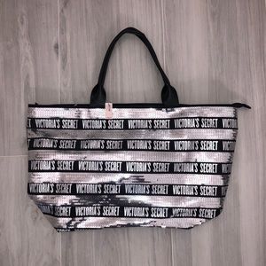 Victoria’s Secret Overnight Bag